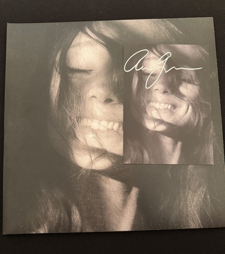 Signed ariana grande - signed,